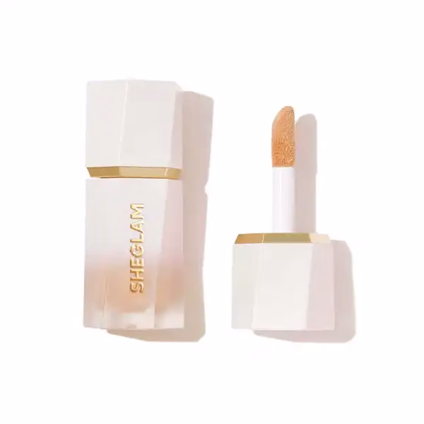 هایلایتر شیگلم مدل Tea Cake برای درخششی طبیعی و جذاب روی گونهها هایلایتر شیگلم مدل Tea Cake برای درخششی طبیعی و جذاب روی گونهها