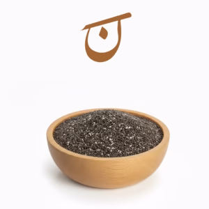 کاسه چوبی پر از دانه چیا سیاه و سفید