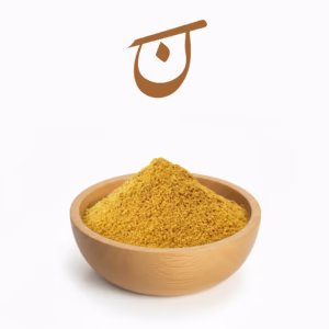 کاسه‌ای از پودر ادویه کاری زرد رنگ و معطر