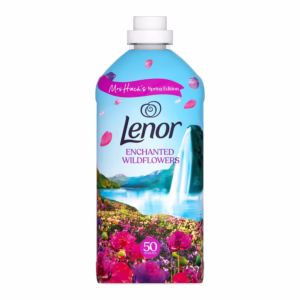 نرم‌کننده لباس لنور Enchanted Wildflowers و بطری آبی رنگ آن