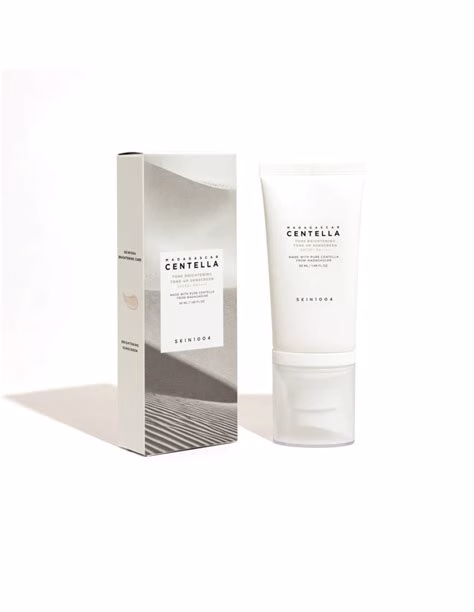 کرم ضد آفتاب سنتلا روشنکننده SPF 50 با حجم 50 میلیلیتر
